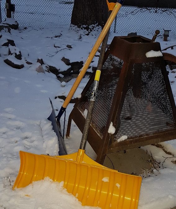 Shovelling Snow – 1 in 3 WInnipeg